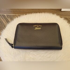 GUCCI Zippy Compact Wallet